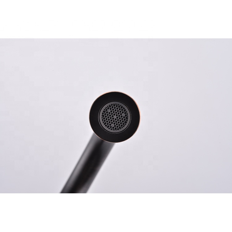 Torneira de bacia de água de estilo clássico mais vendida com alça dupla ORB torneira de bacia para pia de banheiro