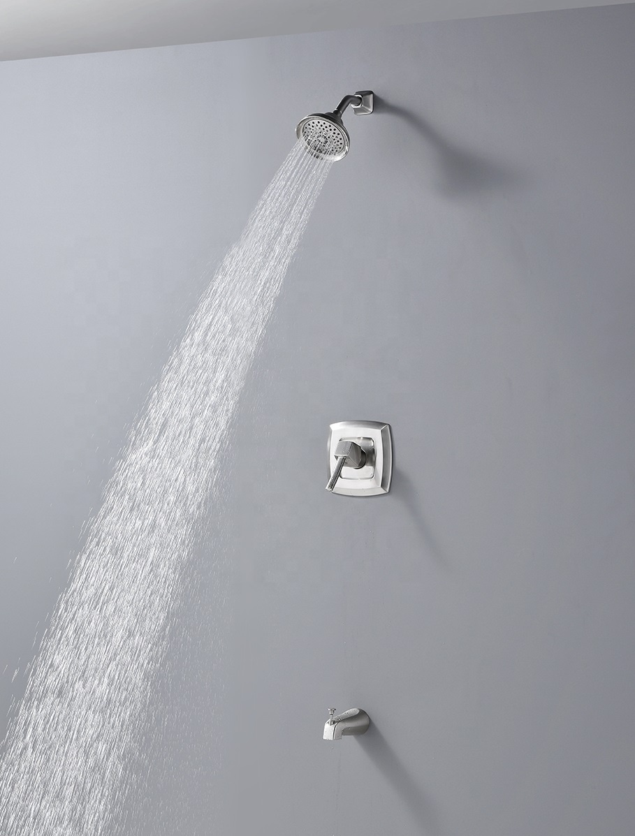 Conjunto de torneira de chuveiro de chuva de banheiro de bronze cromado moderno montado na parede